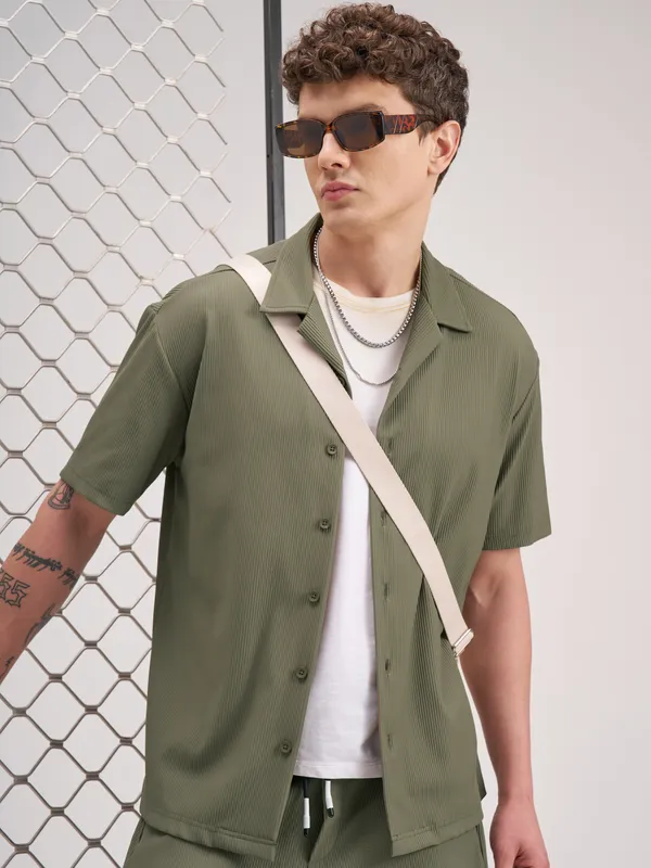Highlander Men Olive Self Design Relaxed Fit Casual Shirt