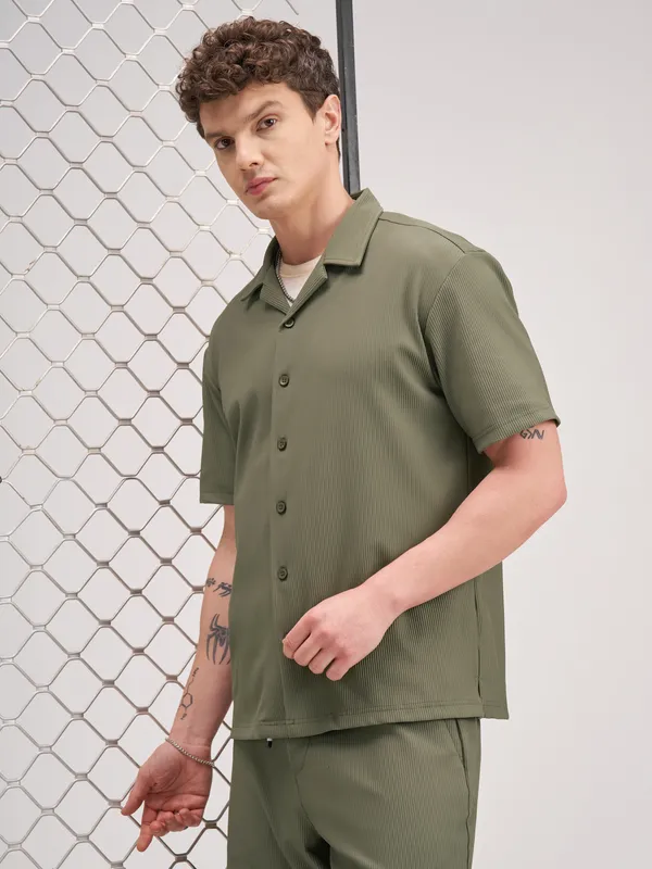 Highlander Men Olive Self Design Relaxed Fit Casual Shirt