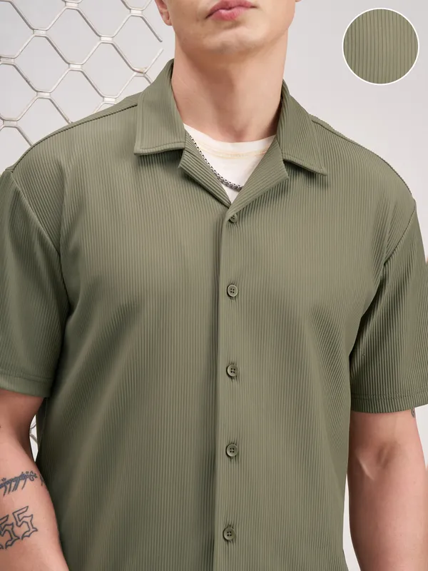 Highlander Men Olive Self Design Relaxed Fit Casual Shirt