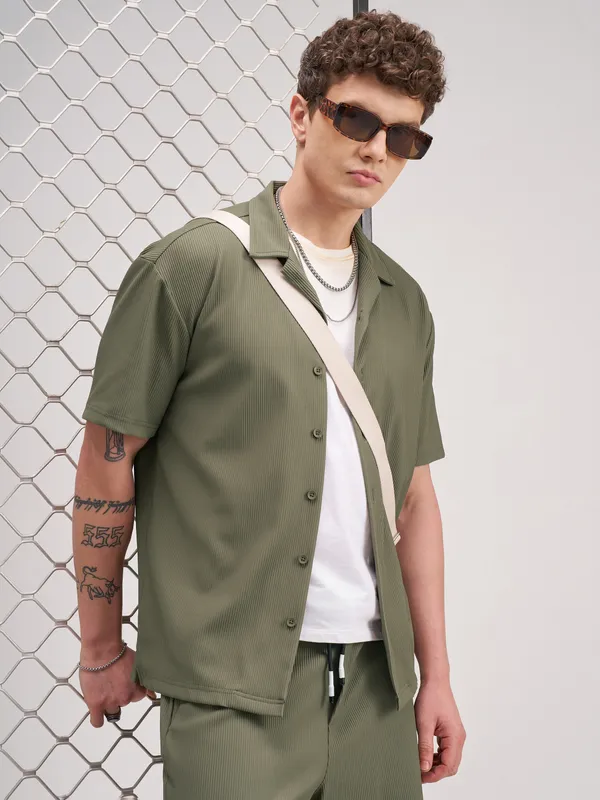 Highlander Men Olive Self Design Relaxed Fit Casual Shirt