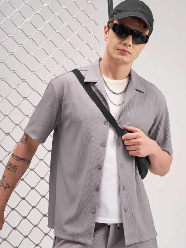 Highlander Men Grey Self Design Relaxed Fit Casual Shirt