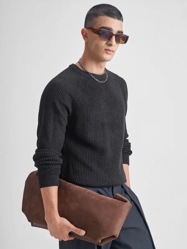 Highlander Men Black Round Neck Pullover Sweater