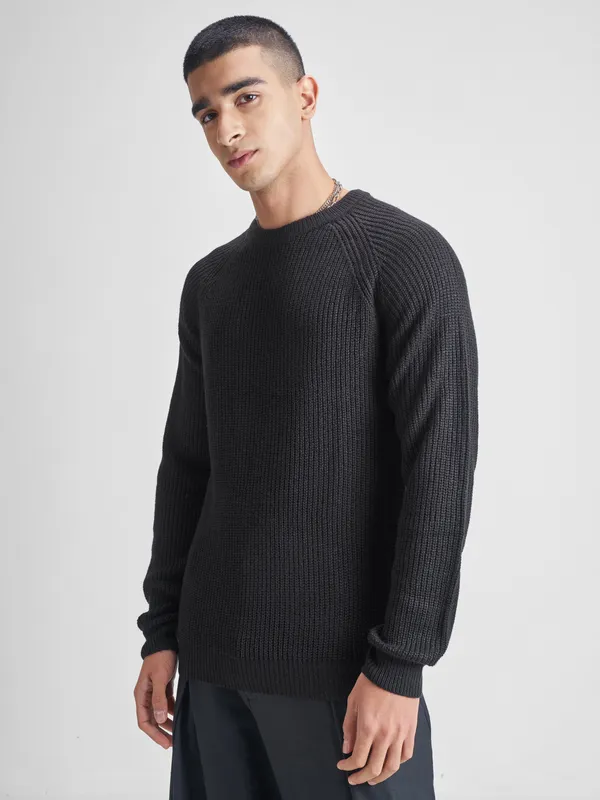 Highlander Men Black Round Neck Pullover Sweater