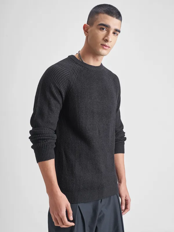 Highlander Men Black Round Neck Pullover Sweater