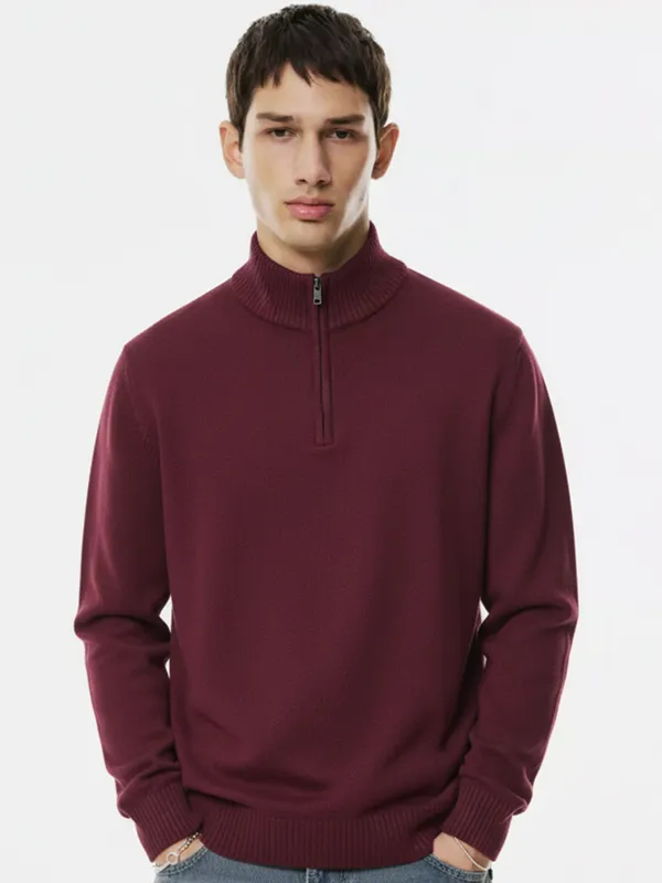 Highlander Men Red Mock Collar Pullover Sweater