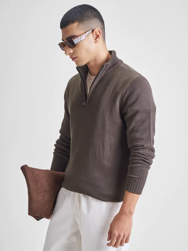Highlander Men Brown Mock Collar Pullover Sweater