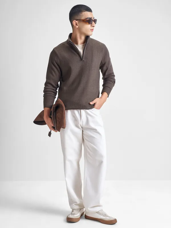 Highlander Men Brown Mock Collar Pullover Sweater