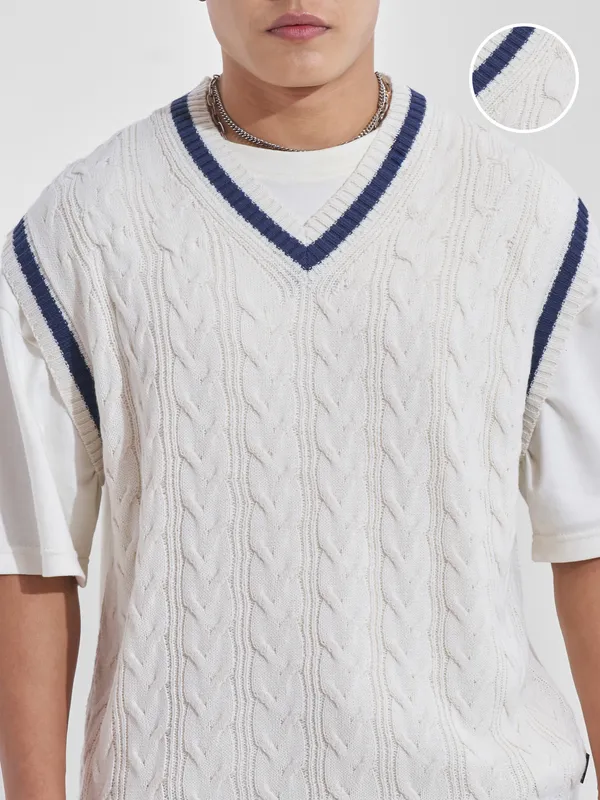 Highlander Men White V-Neck Pullover Sweater