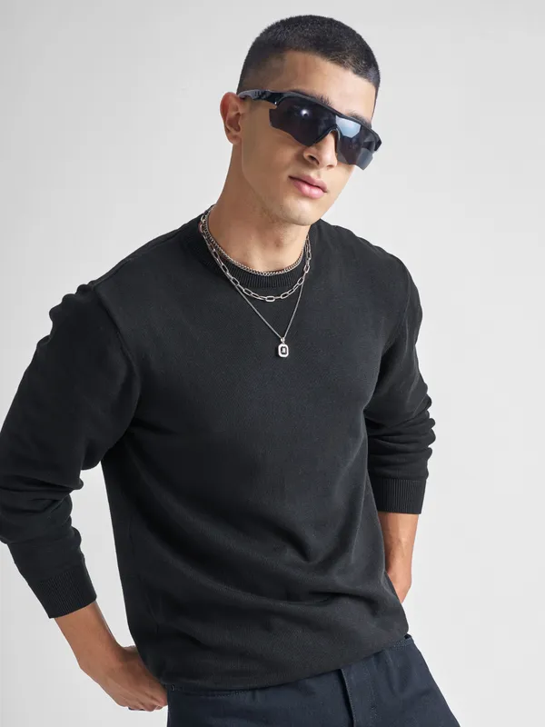 Highlander Men Black Round Neck Pullover Sweater