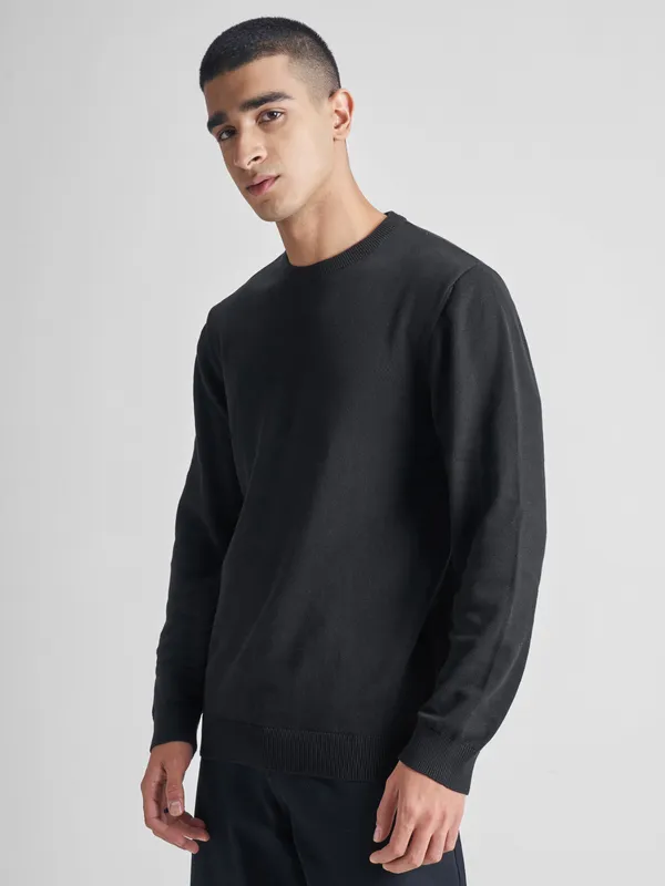 Highlander Men Black Round Neck Pullover Sweater