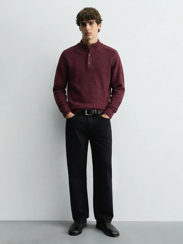 Men Solid Sweater
