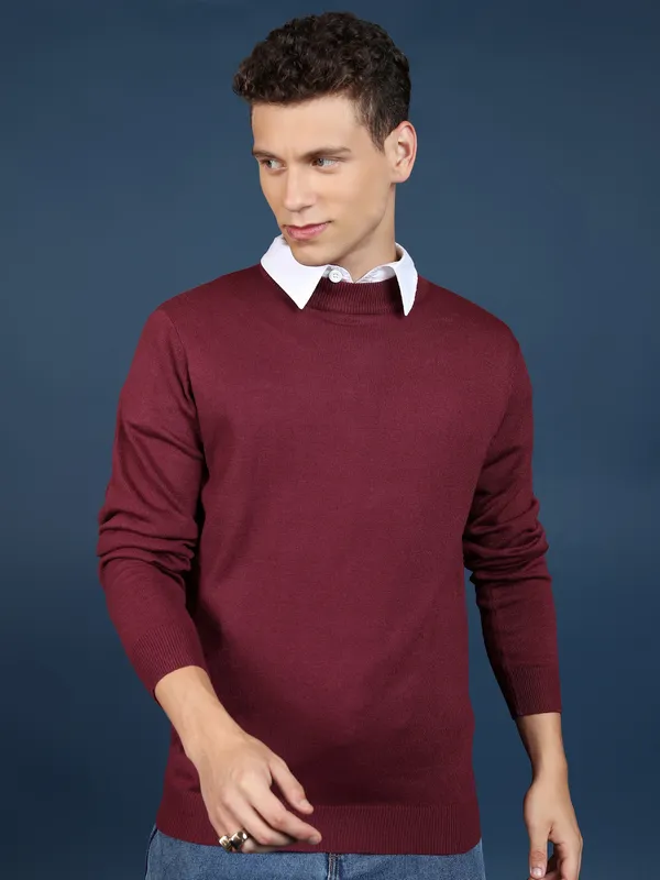 Highlander Men Red Round Neck Pullover Sweater