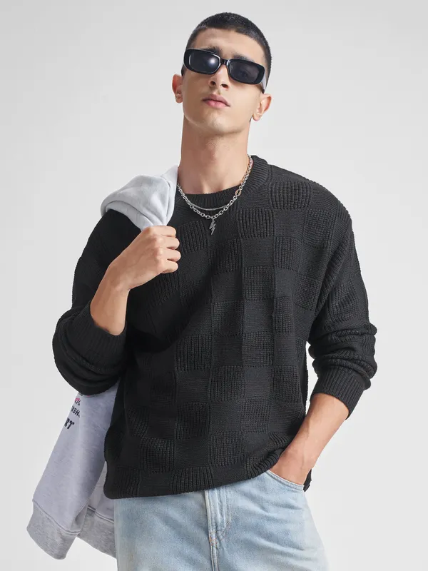Highlander Men Black Round Neck Pullover Sweater