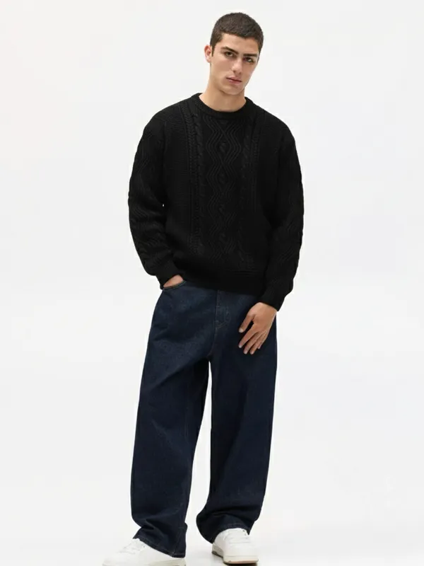 Highlander Men Black Round Neck Pullover Sweater