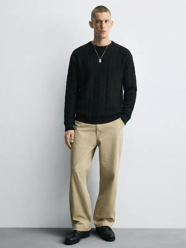 Highlander Men Black Round Neck Pullover Sweater