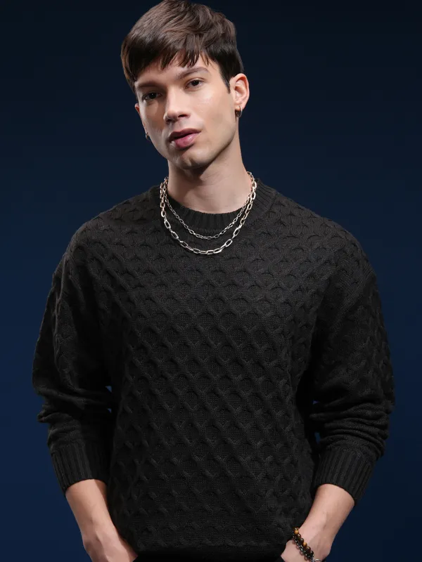 Highlander Men Black Round Neck Pullover Sweater