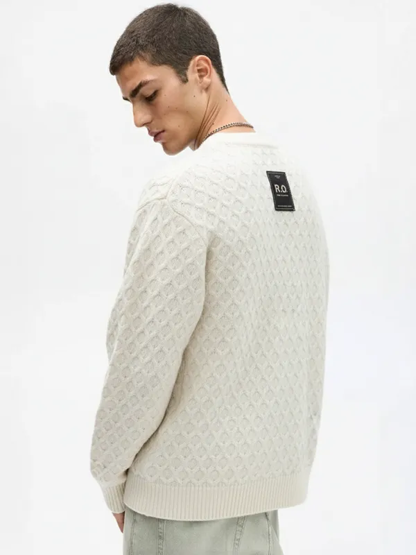 Highlander Men Off White Round Neck Pullover Sweater