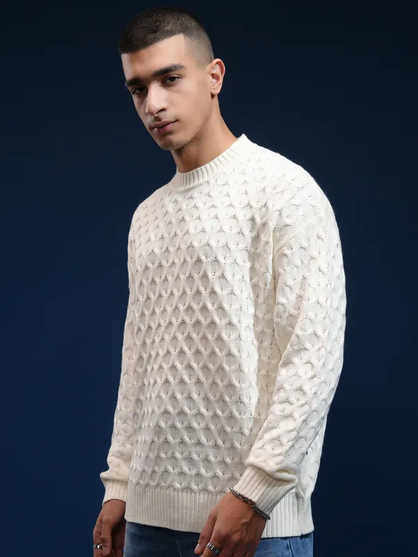 Highlander Men Off White Round Neck Pullover Sweater