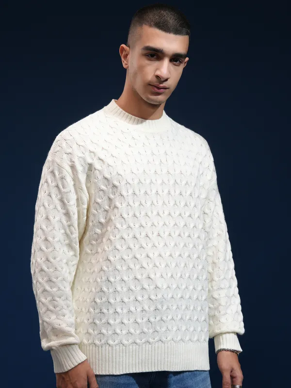 Highlander Men Off White Round Neck Pullover Sweater