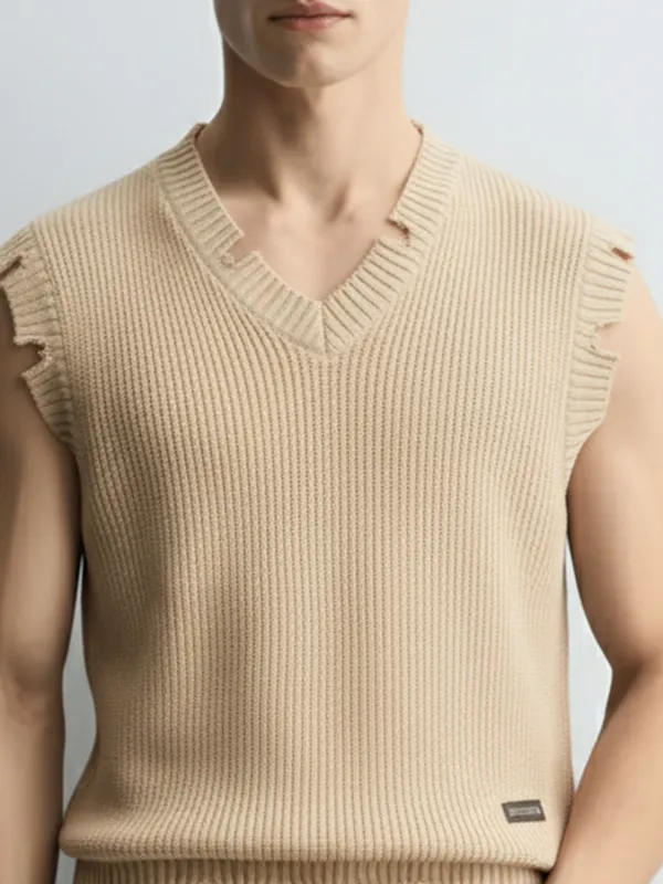 Highlander Men White V-Neck Sweater Vest Sweater