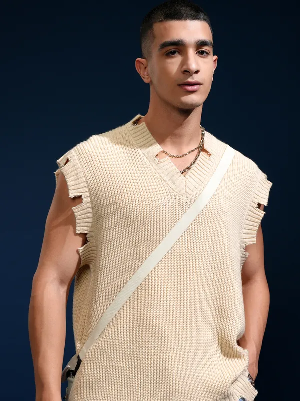 Highlander Men White V-Neck Sweater Vest Sweater