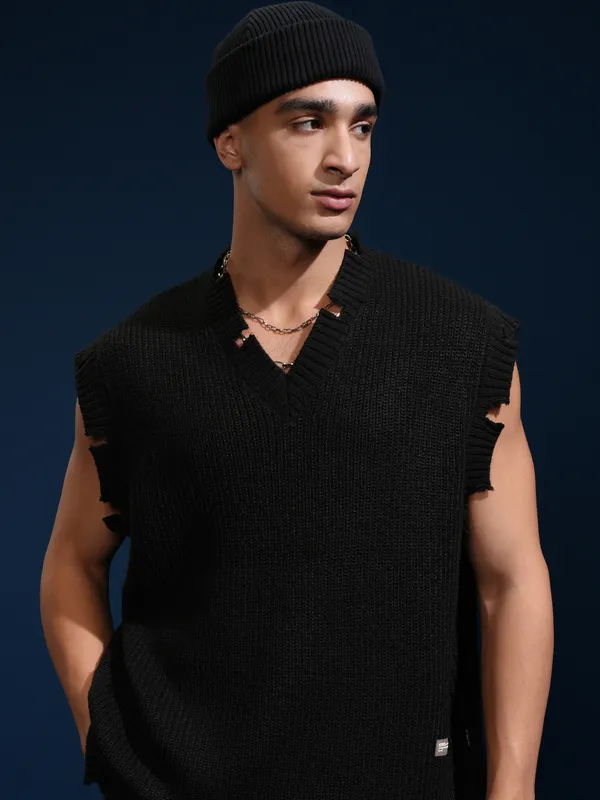 Highlander Men Black V-Neck Sweater Vest Sweater