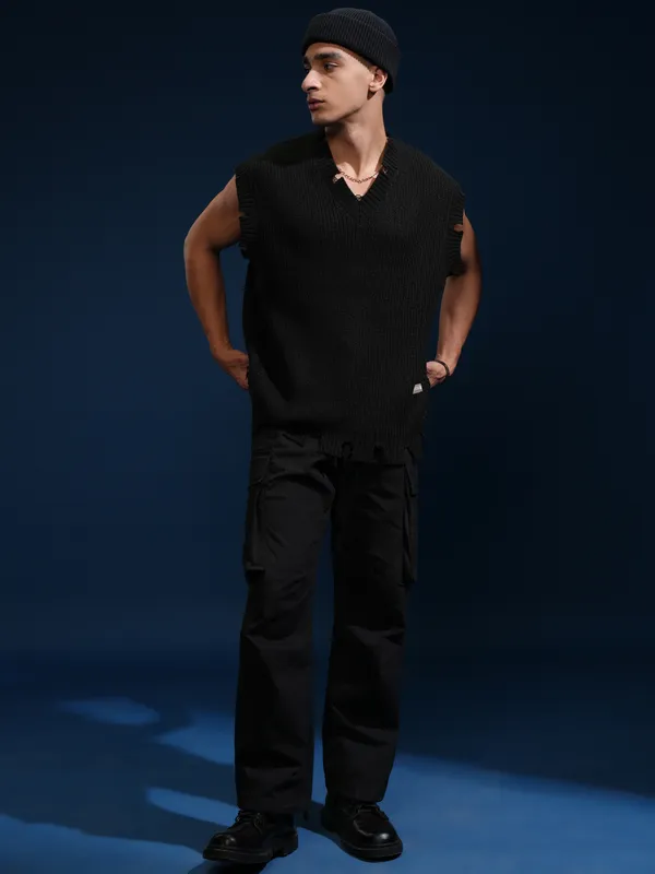 Highlander Men Black V-Neck Sweater Vest Sweater