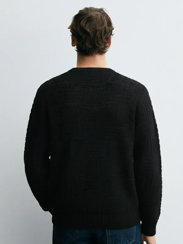 Highlander Men Black Round Neck Pullover Sweater