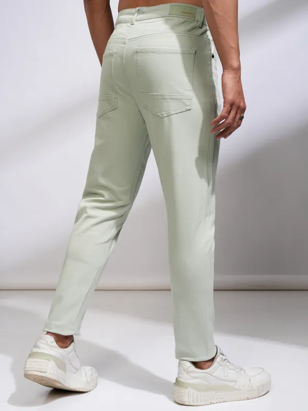  Highlander Men Green Tapered Fit Solid Casual Trousers