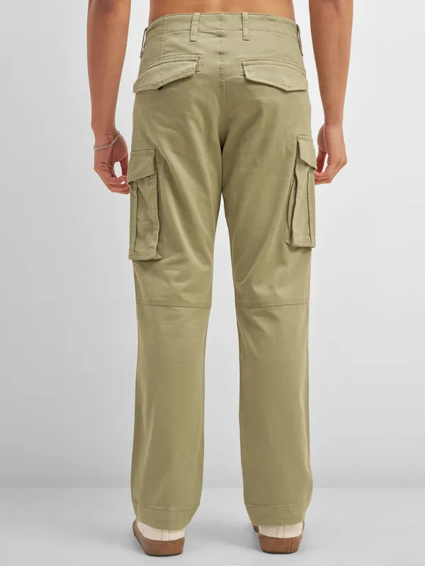 Highlander Men Khaki Straight Fit Solid Cargos