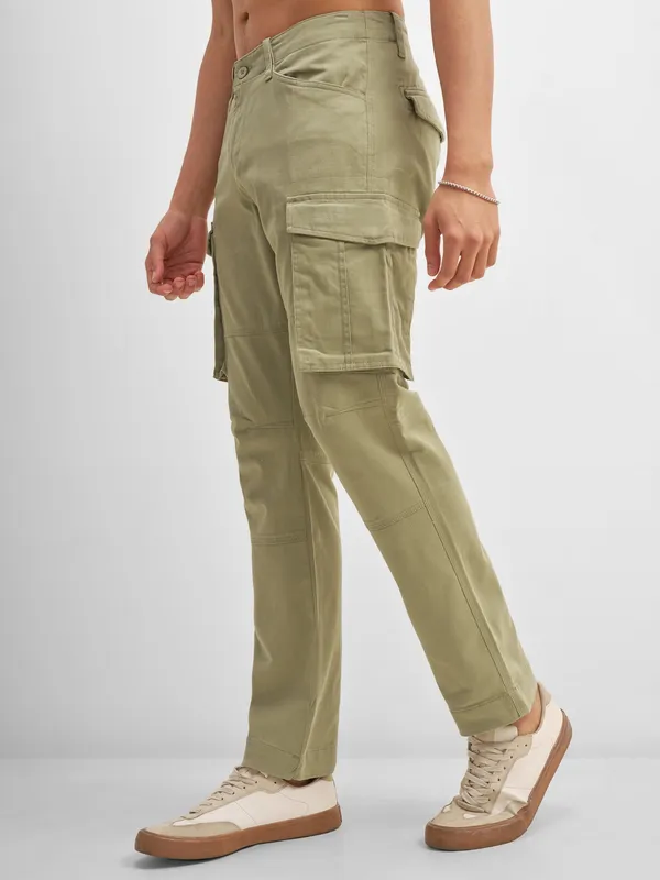 Highlander Men Khaki Straight Fit Solid Cargos