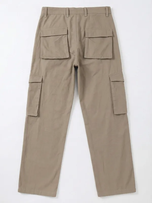 Highlander Men Taupe Regular Fit Solid Cargo