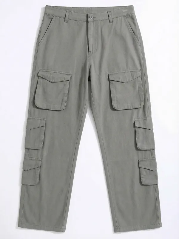 Highlander Men Grey Straight Fit Solid Cargo