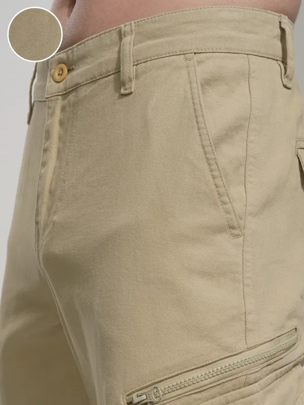 Highlander Men Brown Slim Fit Solid Cargos