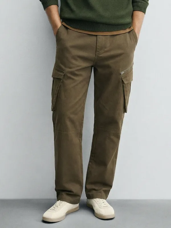 Highlander Men Brown Slim Fit Solid Cargo