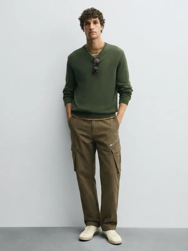 Highlander Men Brown Slim Fit Solid Cargo