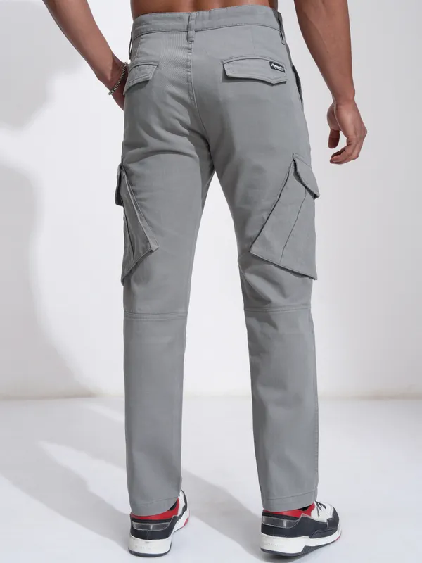 Highlander Men Grey Slim Fit Solid Cargos