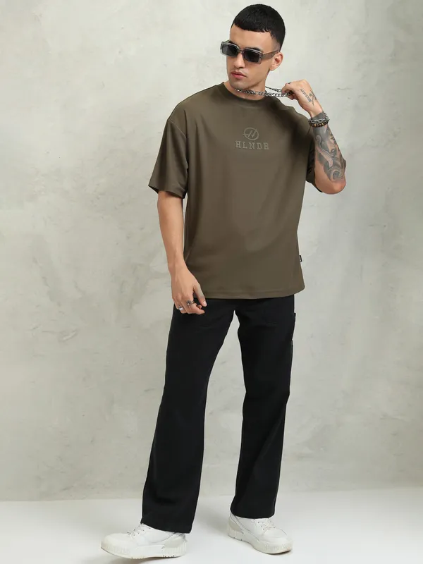 Highlander Men Black Straight Fit Solid Cargo