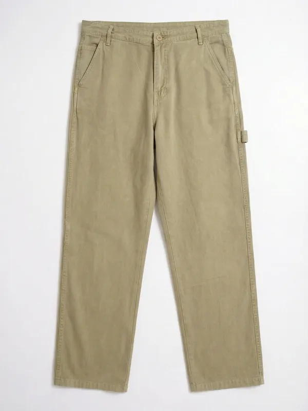 Highlander Men Beige Straight Fit Solid Cargo