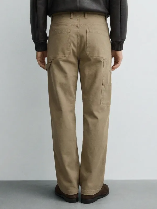 Highlander Men Brown Straight Fit Solid Casual Trouser