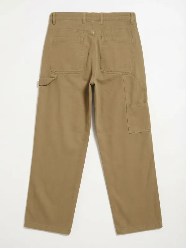 Highlander Men Brown Straight Fit Solid Casual Trouser