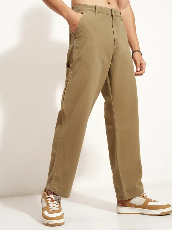 Highlander Men Brown Straight Fit Solid Casual Trouser