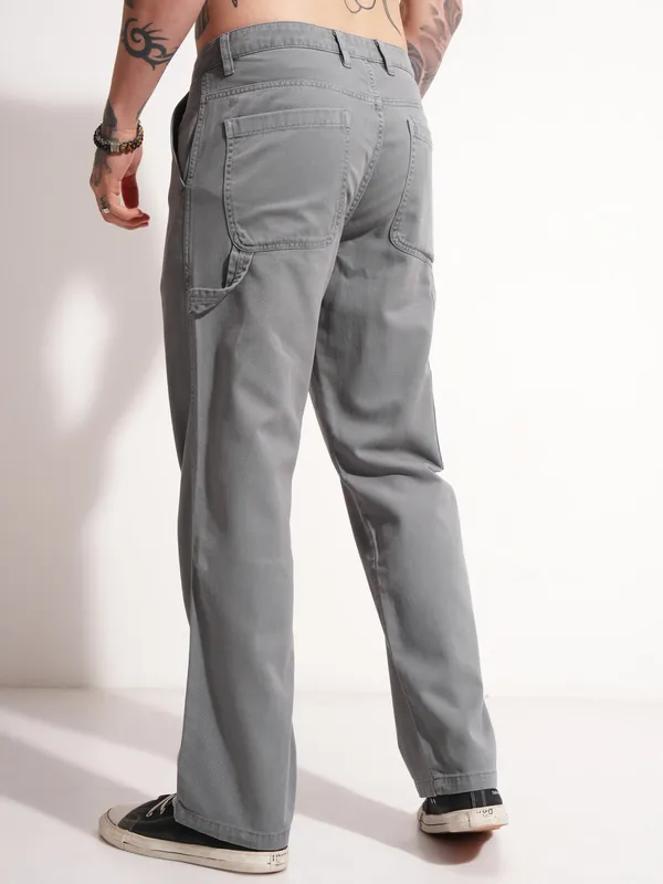 Highlander Men Grey Straight Fit Solid Casual Trouser