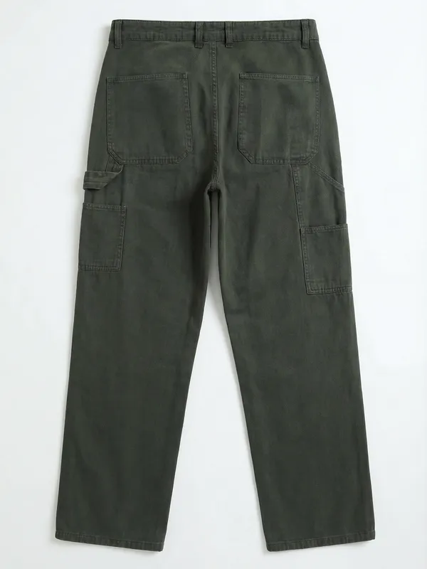 Highlander Men Black Straight Fit Solid Cargo