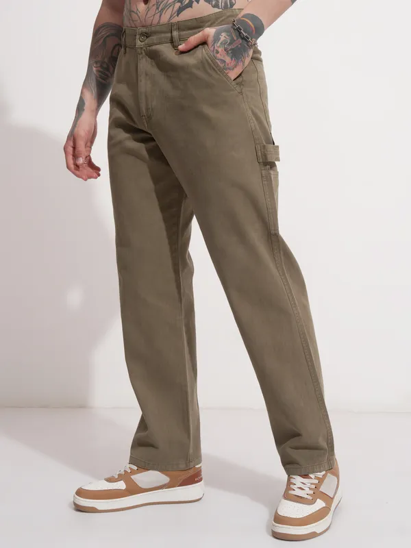 Highlander Men Green Straight Fit Solid Casual Trouser