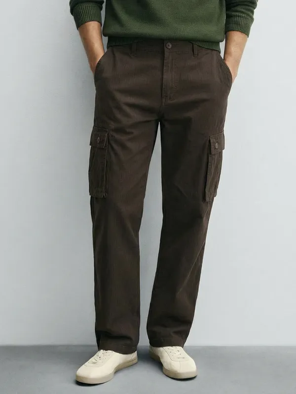 Highlander Men Brown Straight Fit Solid Cargo