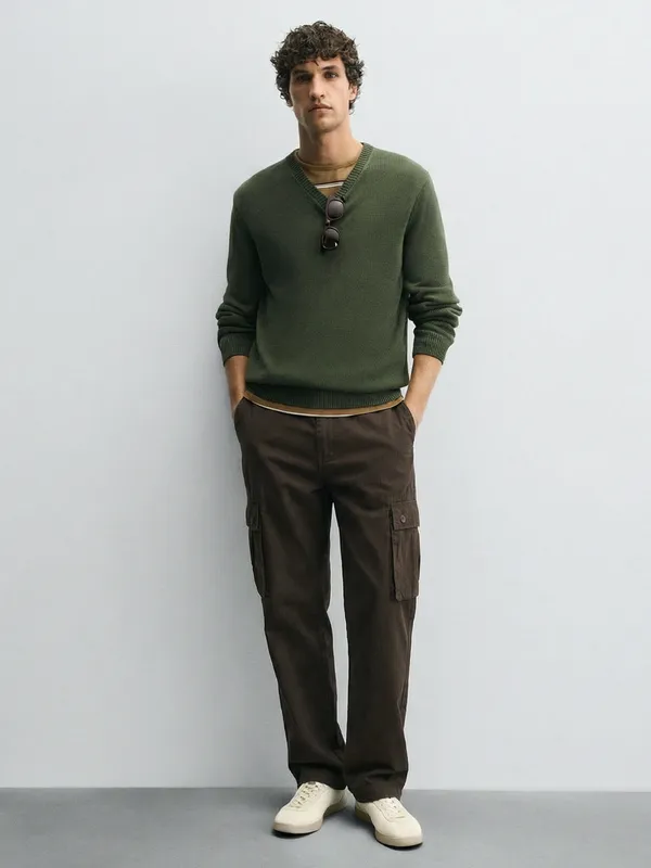 Highlander Men Brown Straight Fit Solid Cargo