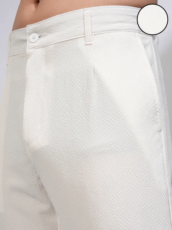 Highlander Men White Slim Fit Solid Casual Trouser