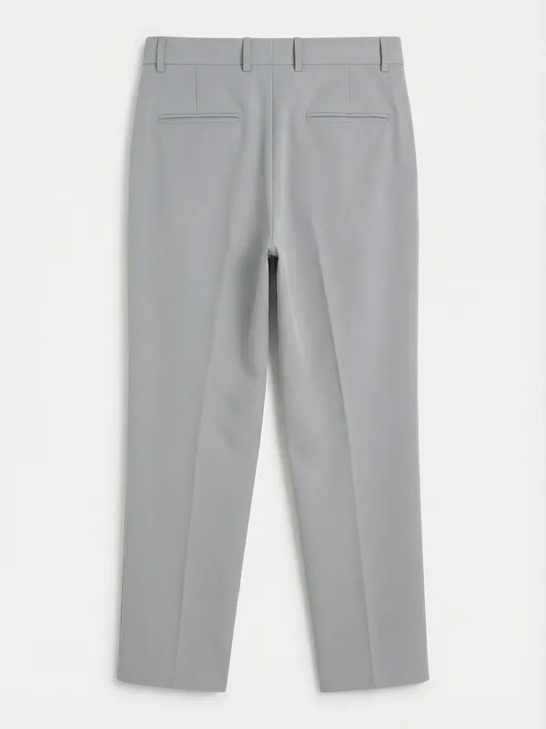 Highlander Men Grey Regular Fit Solid Chinos