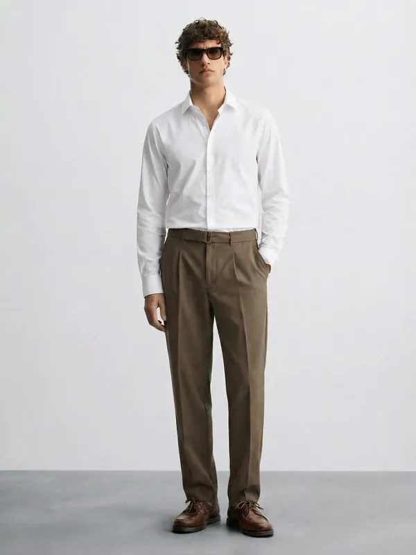 Highlander Men Brown Regular Fit Solid Korean Pant